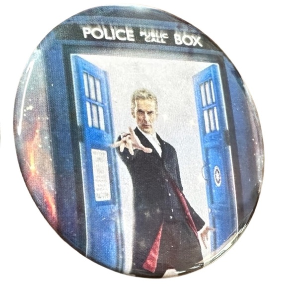 Dr. Who Pins (Bundle Of Two - Like New) 🇬🇧 - Picture 3 of 4
